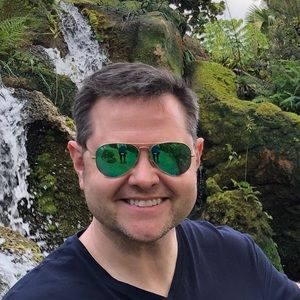 Meet your Posher, Jason